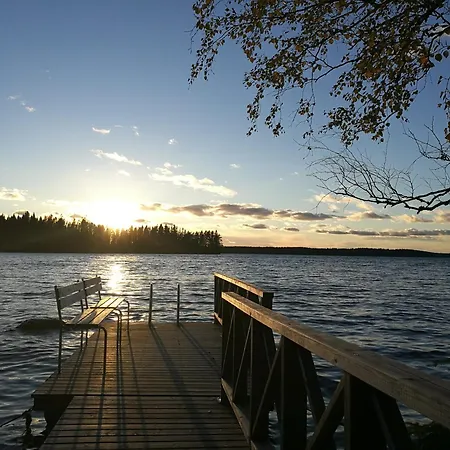 Kaijonselaen Moekit Pyhitty Chalet *